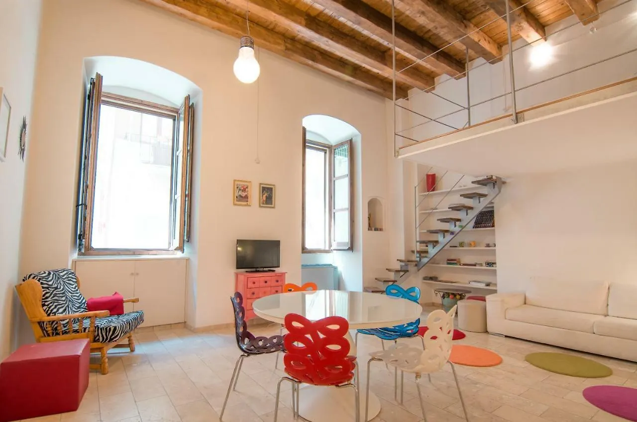 Modern Apartment In Historic Building Cagliari Italië