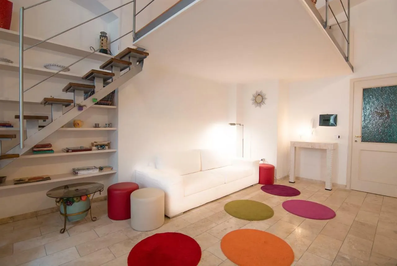 Modern Apartment In Historic Building Cagliari