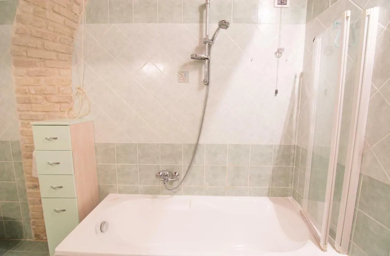 Modern Apartment In Historic Building Cagliari