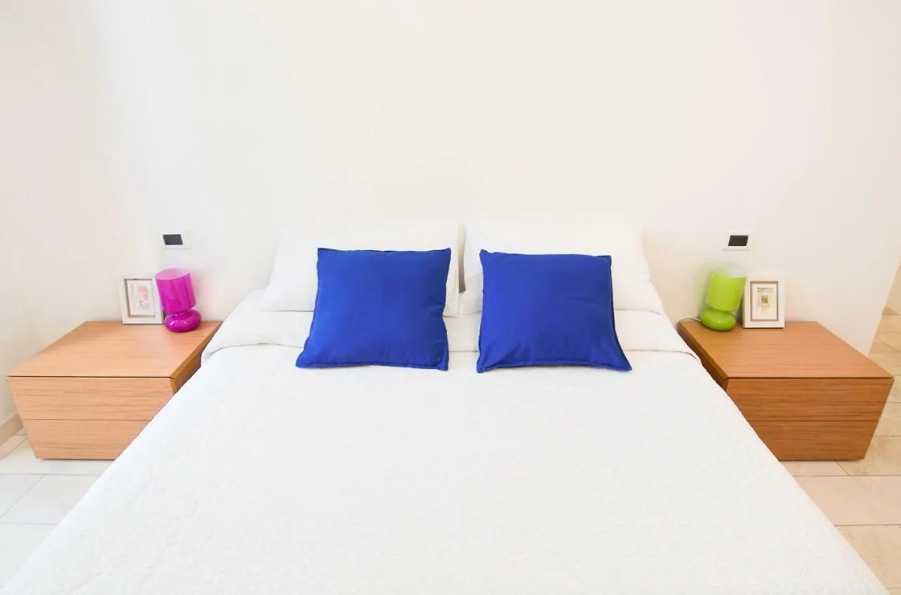 Modern Apartment In Historic Building Cagliari