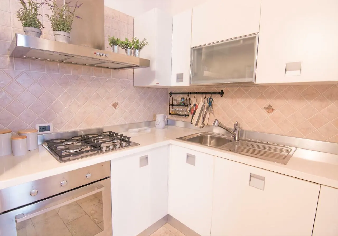 Modern Apartment In Historic Building Cagliari