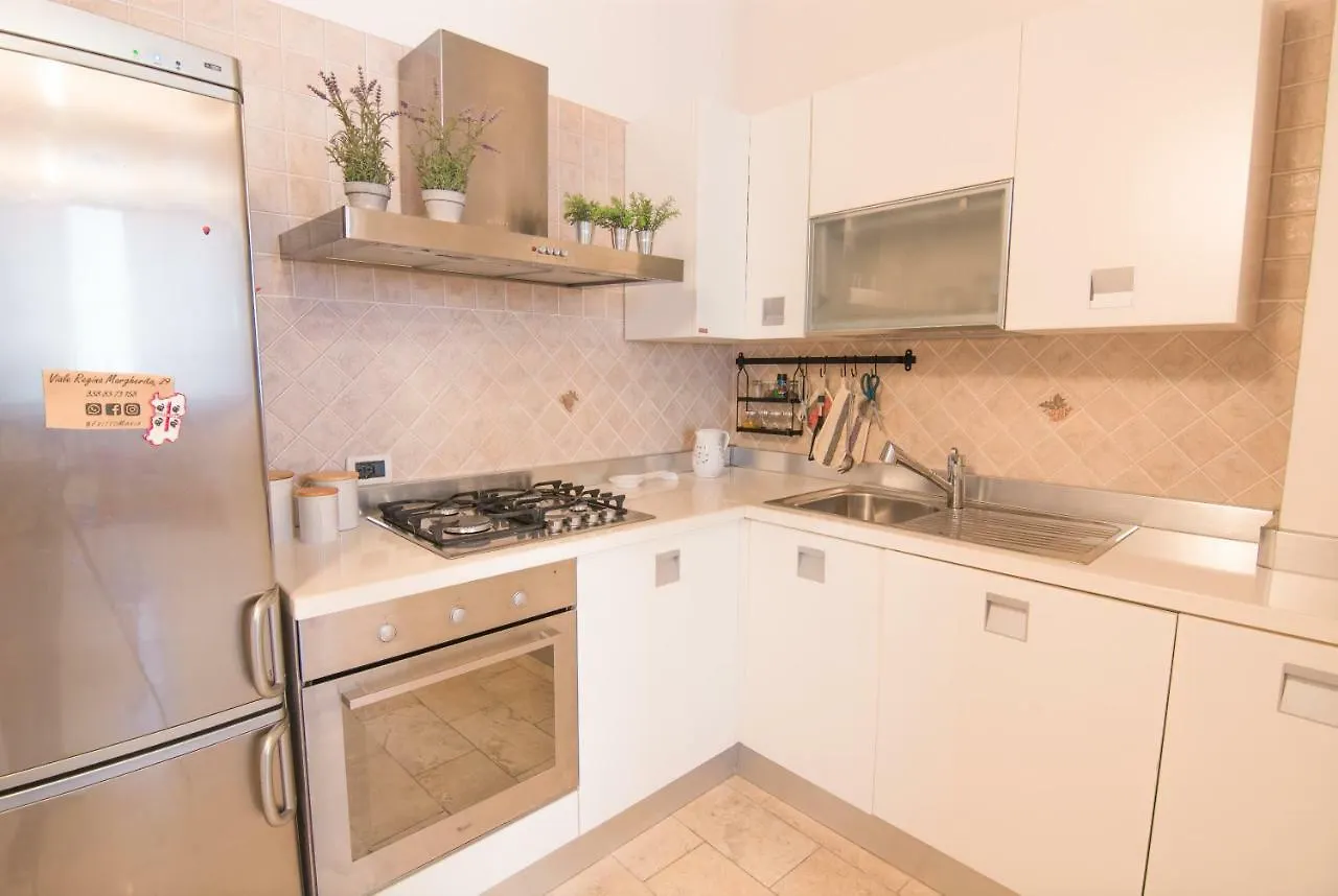 Modern Apartment In Historic Building Cagliari